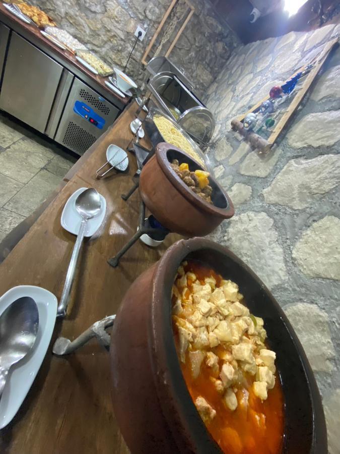 博如鲁科卡酒店 萨夫兰博卢 外观 照片