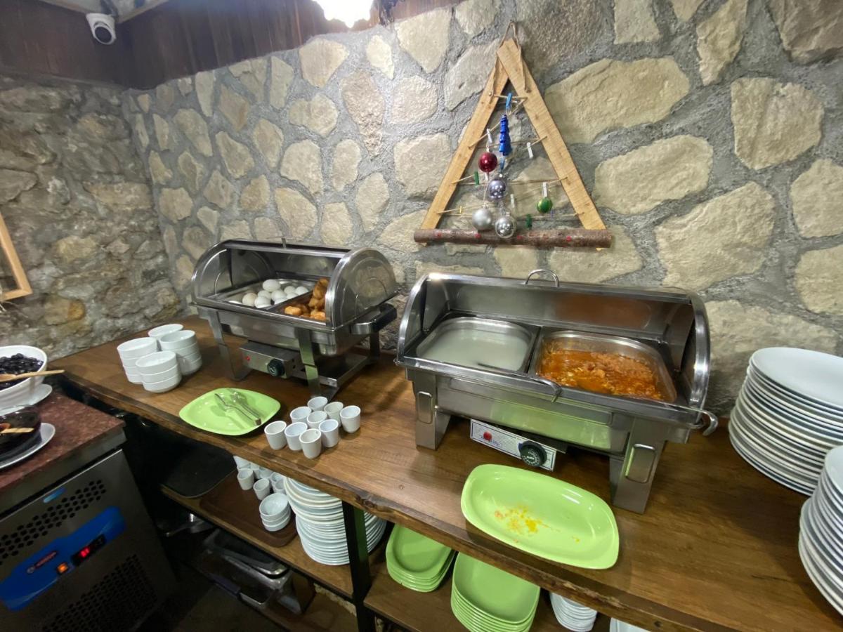 博如鲁科卡酒店 萨夫兰博卢 外观 照片