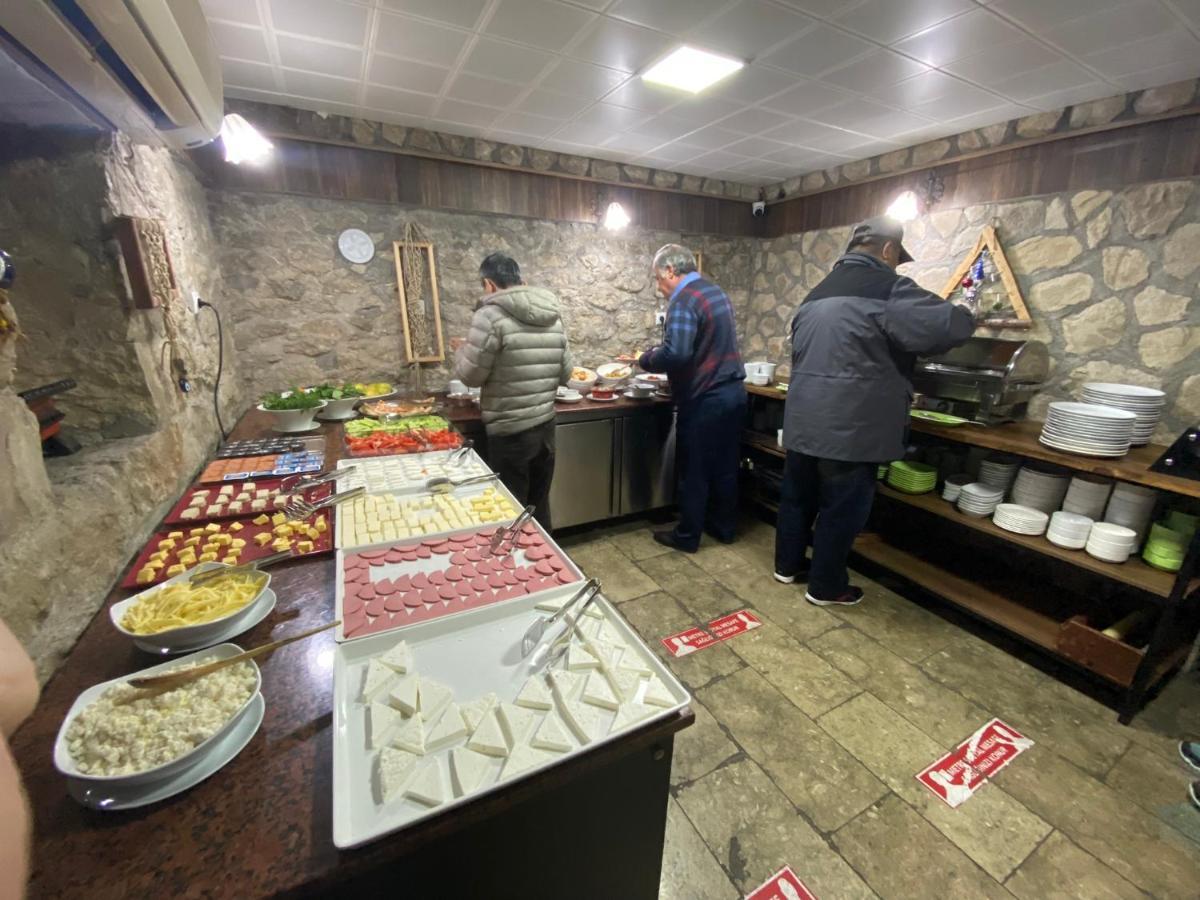 博如鲁科卡酒店 萨夫兰博卢 外观 照片
